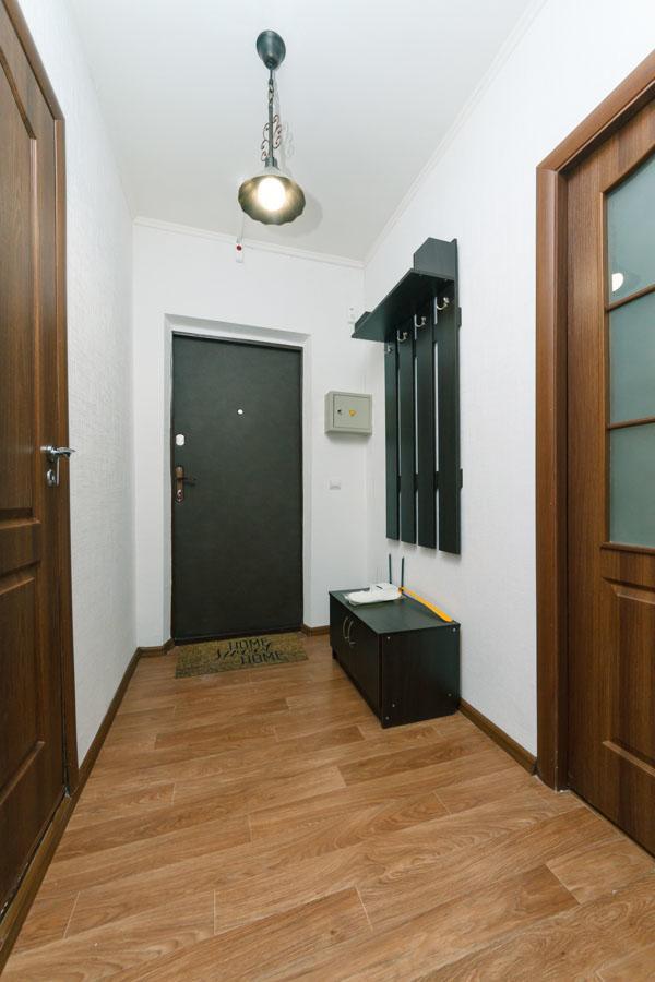 Cozy Apartment On Gmyri 12B Near Metro Poznyaki 基輔 外观 照片